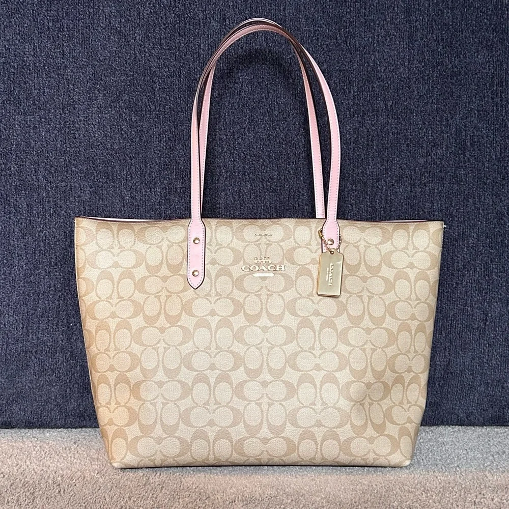 Coach 76636 signature town tote in light khaki and blossom pink - Picture 16 of 16